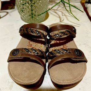Aetrex Janey sandal Euro 39